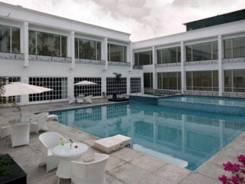 Country Inn & Suites By Radisson, Sahibabad Ghaziabad Exterior photo